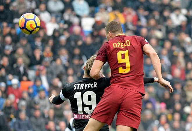 &#34;Sát thủ tuổi băm” khuấy đảo châu Âu: Ai địch nổi Suarez, Cavani - 3