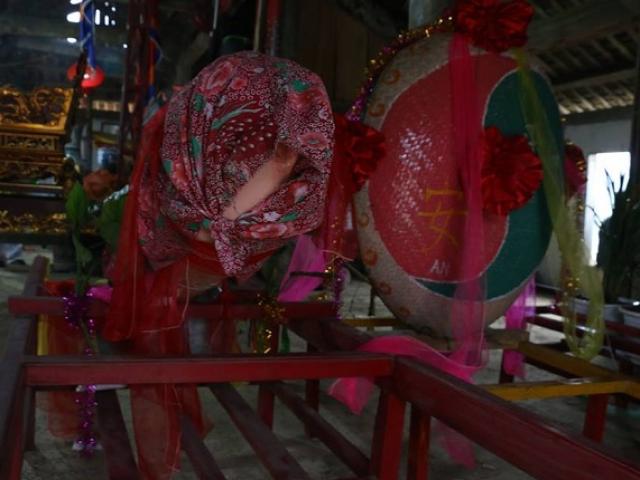 Tiết lộ bí mật của người làm “của quý” tại lễ hội táo bạo nhất Việt Nam