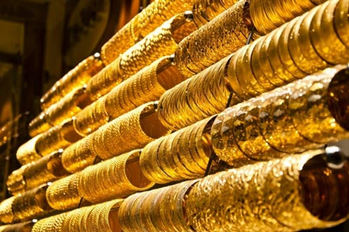 Giá vàng hôm nay 2/3: Vàng tiếp tục mất giá, tỷ giá vẫn đi lên - 1
