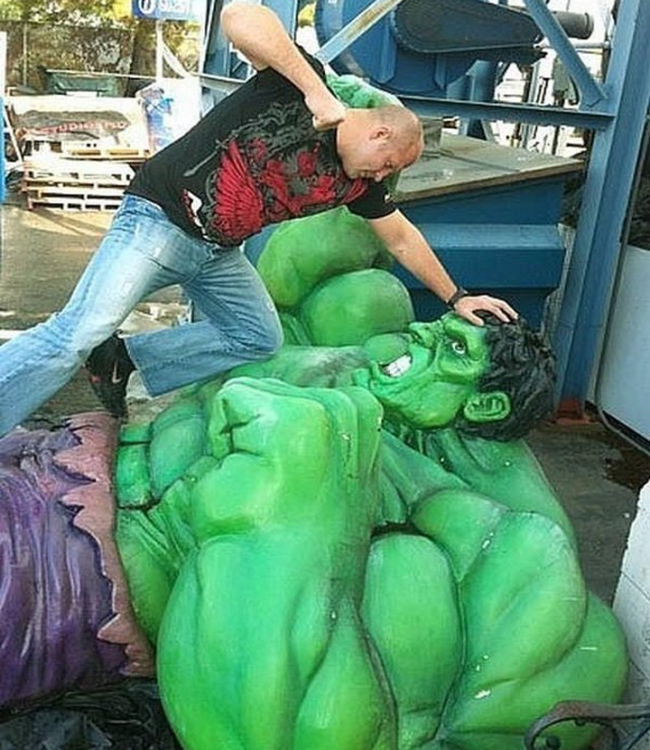 Có là Hulk đi chăng nữa thì cũng bị anh hạ gục thôi.