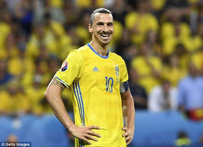 HLV Mourinho xác nhận: Ibrahimovic sẽ rời MU, có thể dự World Cup 2018 - 3