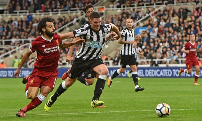 Liverpool – Newcastle: Salah bùng nổ, thắng để vượt mặt MU - 1