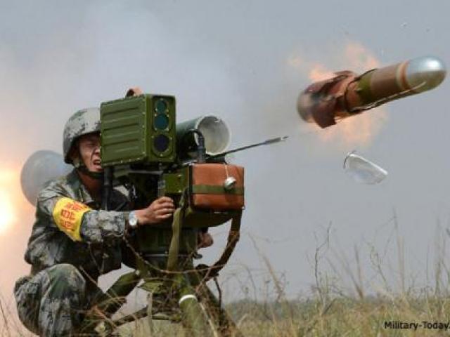 Vũ khí sát thủ Trung Quốc diệt gọn cả xe tăng Nga, Mỹ