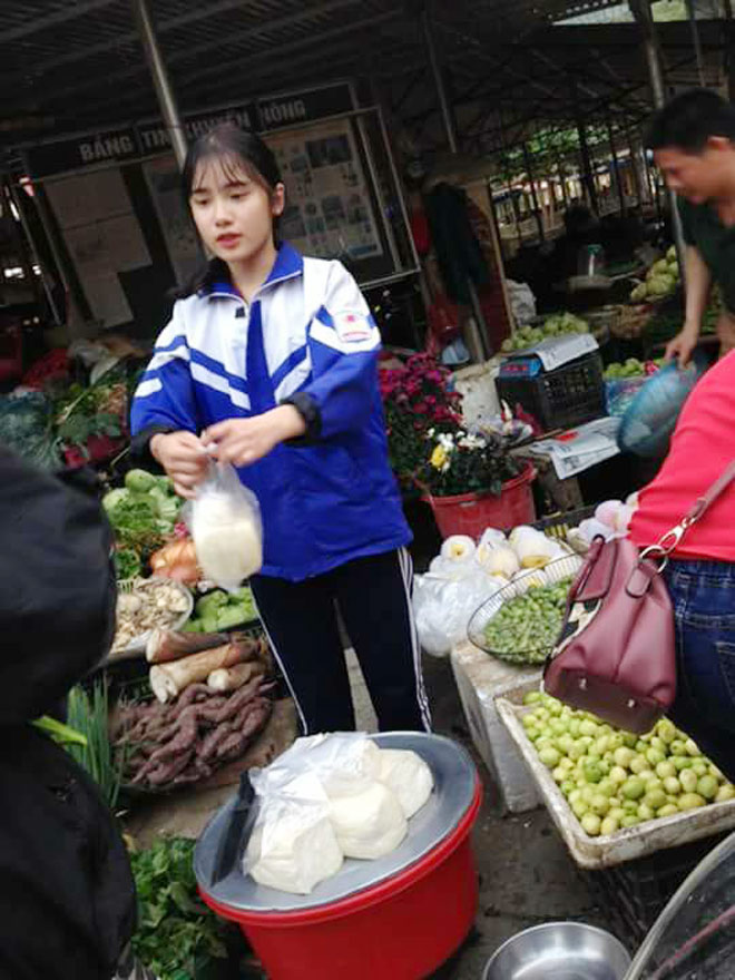 Danh tính thật của thiếu nữ bán đậu phụ cực xinh ở Lào Cai - 1