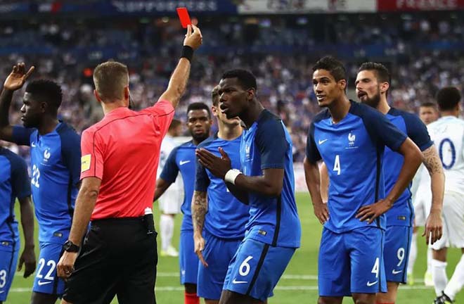 Pogba quy phục Mourinho: Lo dự bị mất World Cup, nhờ siêu cò hòa giải - 3