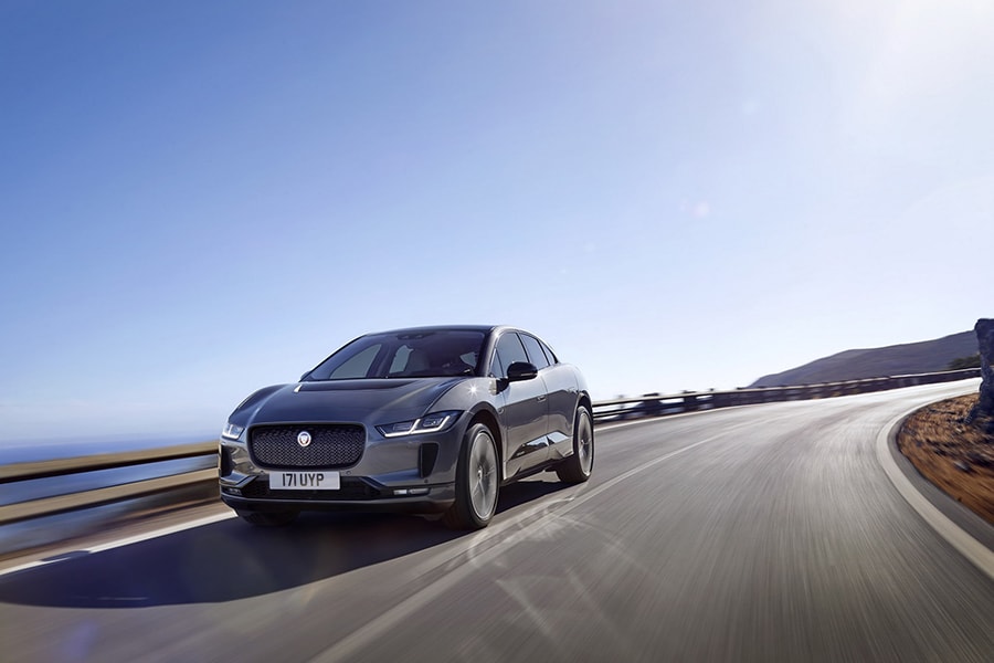 SUV chạy điện Jaguar I-PACE 2019 mới có giá từ 1,9 tỷ VNĐ - 2