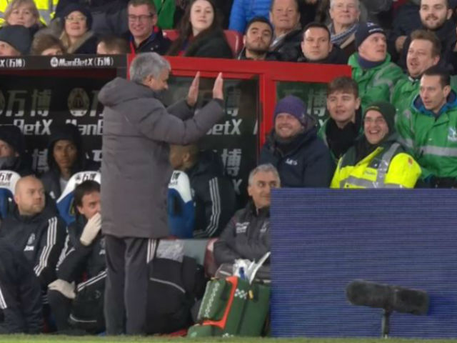 MU thắng kịch tính: Mourinho cả giận mất khôn, lỡ đại chiến Liverpool?