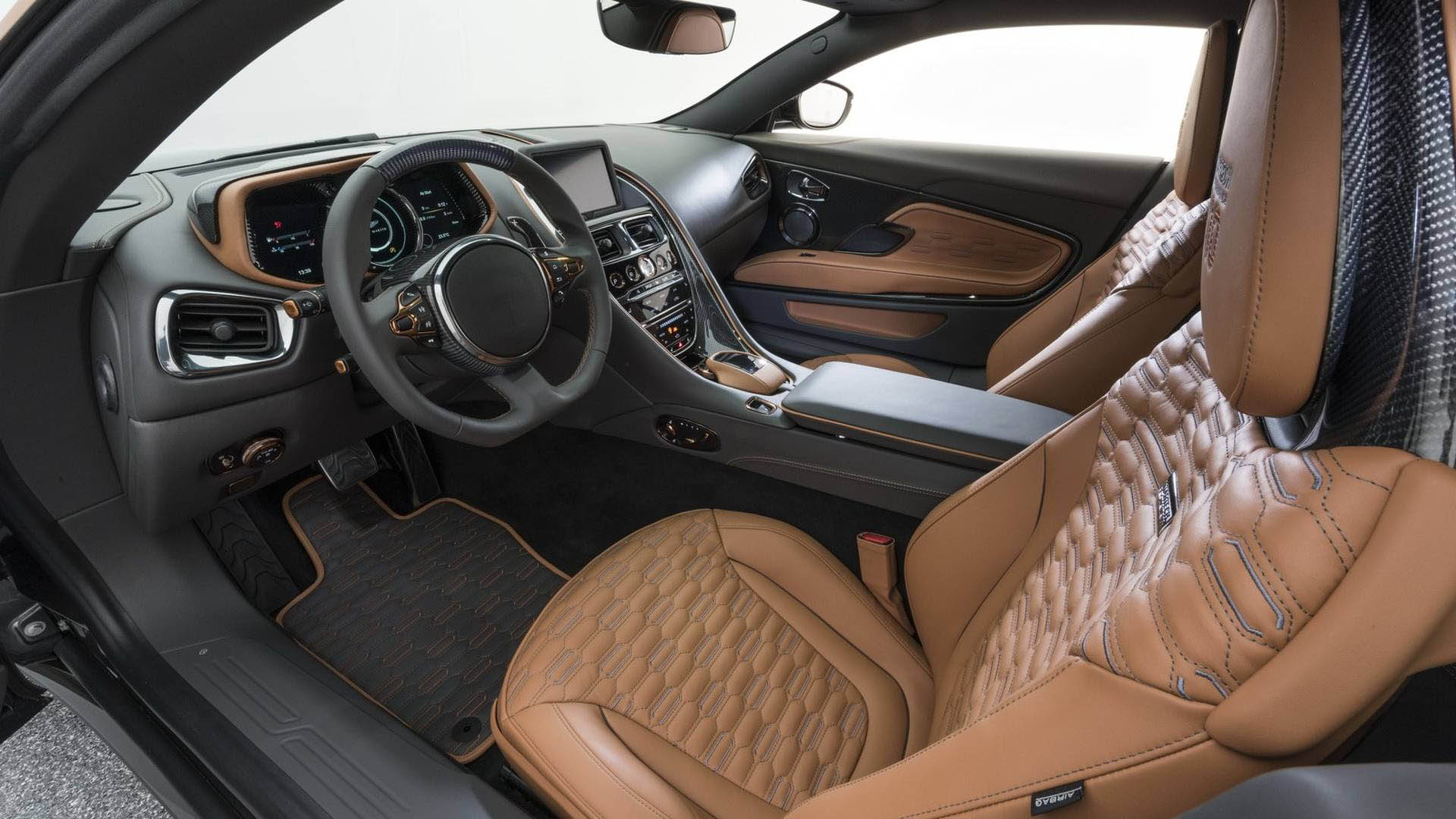 Với hãng độ Startech, siêu xe Aston Martin DB11 nguyên bản vẫn chưa &#39;&#39;đủ đô&#39;&#39; - 4