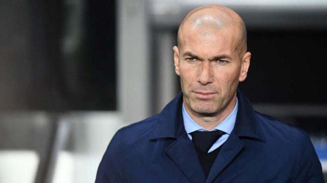 Real khuất phục PSG: Zidane khinh khỉnh, sếp lớn Paris dọa trảm tướng - 1