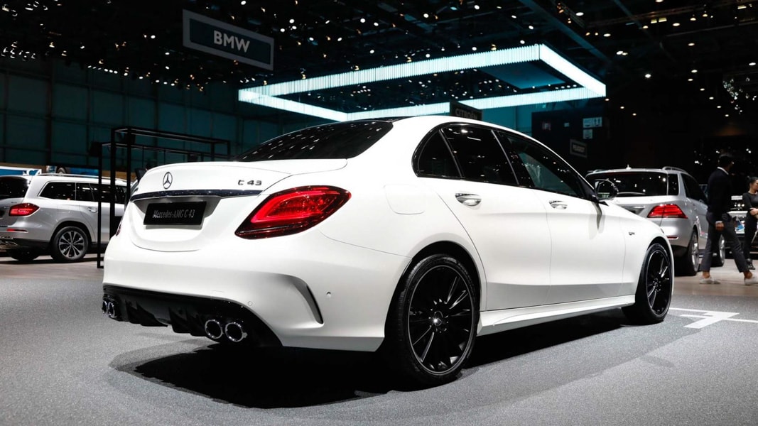 Mercedes-AMG C43 2019 sẽ có giá bán rẻ hơn C63 AMG - 3