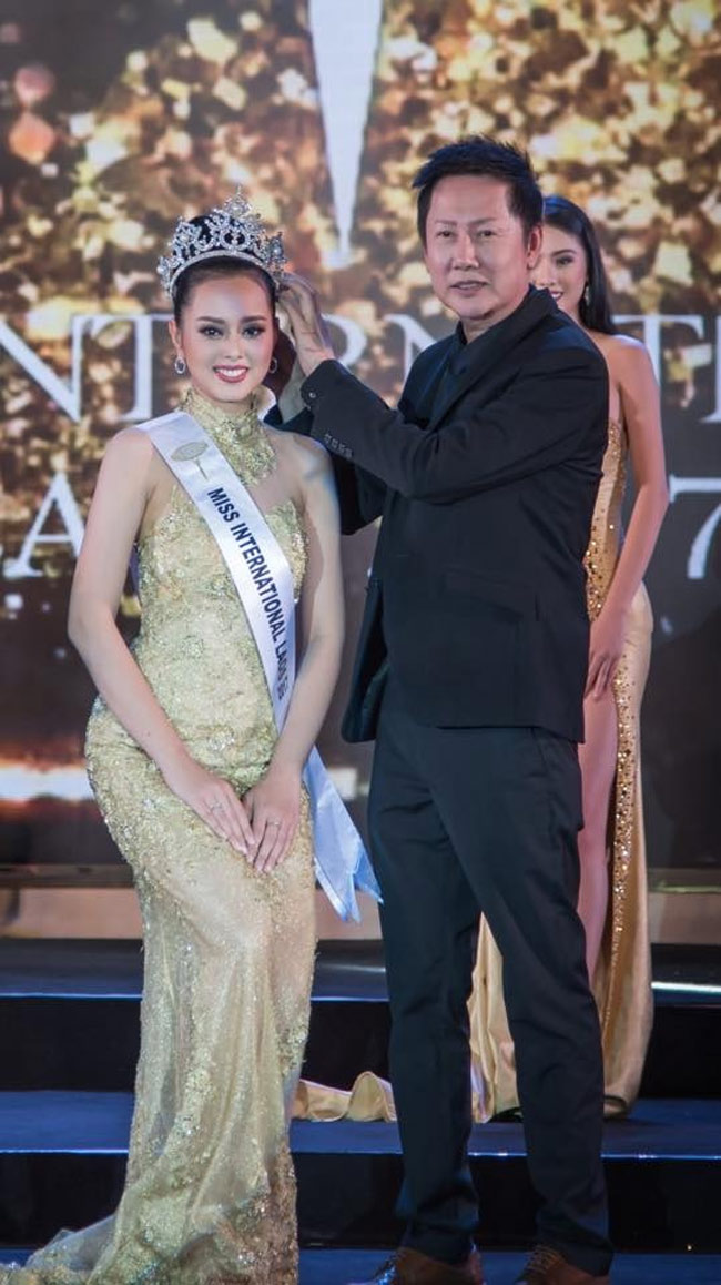 Cô cũng lọt Top 8 cuộc thi Miss International 2017. Tại cuộc thi này đại diện Việt Nam là Thùy Dung không lọt bất cứ Top nào.