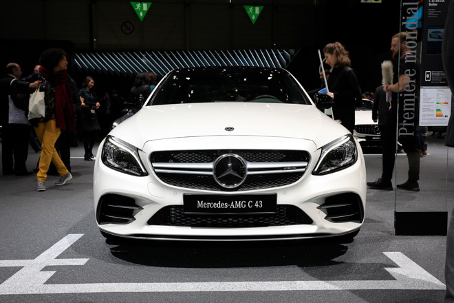 Loạt biến thể C-Class ra mắt giới hâm mộ tại Geneva - 1