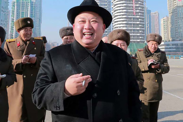 Mỹ: Sức khỏe ông Kim Jong-un “suy giảm mạnh” - 1