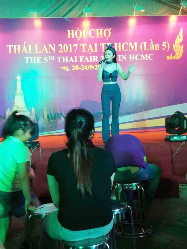 Nhờ chăm chỉ chạy show mà nữ ca sĩ Đồng Nai tích đủ tiền mua nhà, mua xe ở Tp. Hồ Chí Minh.