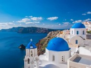 Du lịch - Thiên đường du lịch Santorini: Không phải màu hồng như bạn tưởng tượng