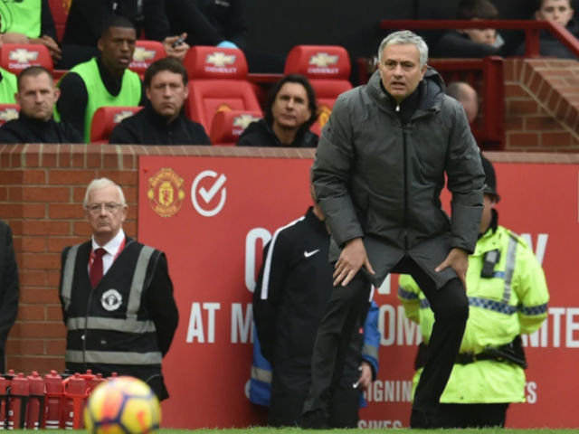 MU hạ Liverpool: Nghệ thuật phòng ngự Mourinho, dàn siêu tiền đạo đầu hàng