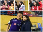 Bóng đá - V-League: Fan nữ xinh &quot;tiếp lửa&quot;, SAO U23 Việt Nam lại bị &quot;bao vây&quot;