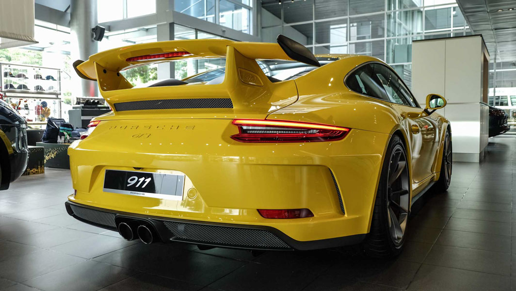 Đại gia Việt Nam &#39;&#39;rước&#39;&#39; siêu xe Porsche 911 GT3 2018 giá 11,06 tỷ đồng - 3