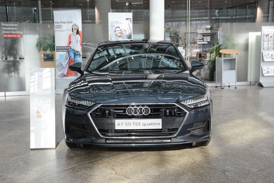 Mê mẩn với vẻ đẹp của Audi A7 Sportback 2019 màu sơn xanh xám - 1