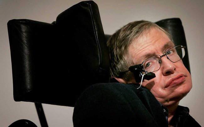 Sự thật về căn bệnh không thuốc chữa &#34;giết dần giết mòn&#34; thiên tài vật lý Stephen Hawking - 2