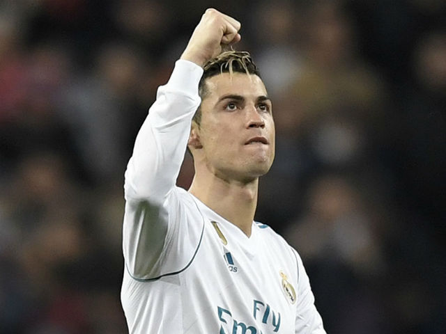 Bốc thăm tứ kết Cúp C1: Vua Ronaldo muốn trừng trị Barca – Messi