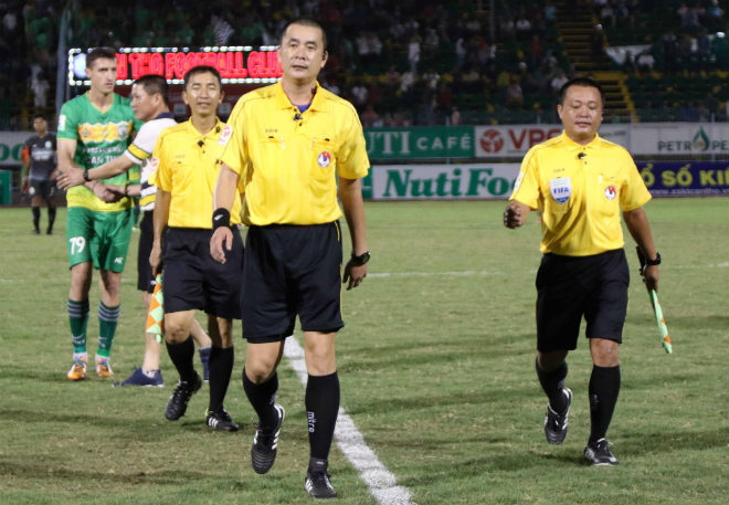 Nghi bênh SAO U23 VN, trọng tài Trọng Thư bị &#34;tấn công&#34; - 9