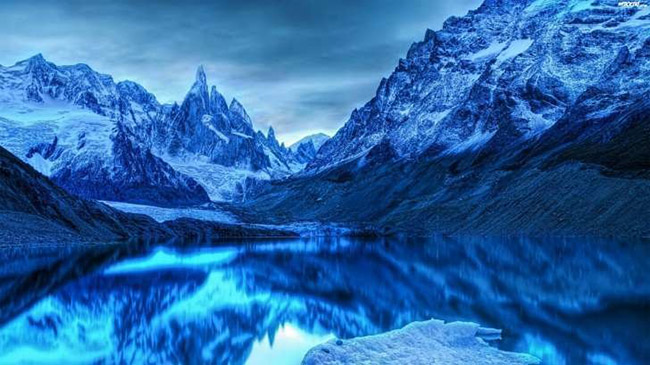 5.Cerro Torre, Argentina: Một trong bốn ngọn núi ở Nam Patagonia Ice có độ cao 3128 mét và du khách có thể tận hưởng một chuyến đi bộ đường dài 4 ngày quanh Fitz Roy và Cerro Torre.