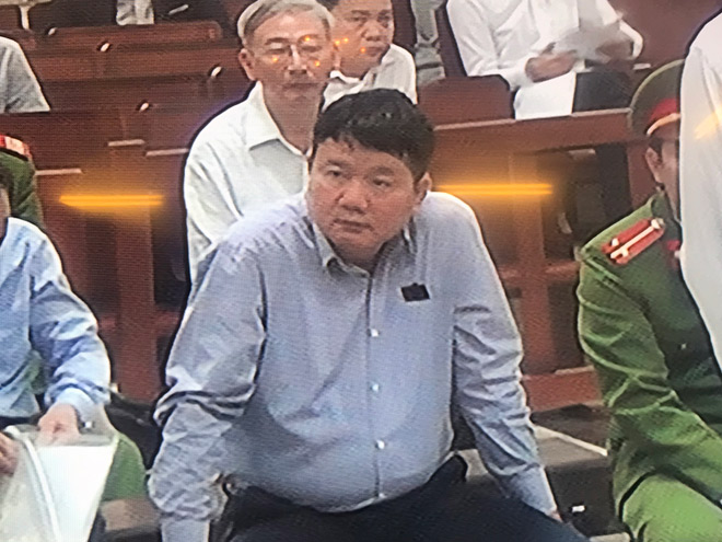 Vụ PVN thiệt hại 800 tỷ đồng: Ông Đinh La Thăng bình tĩnh khai tại tòa - 1