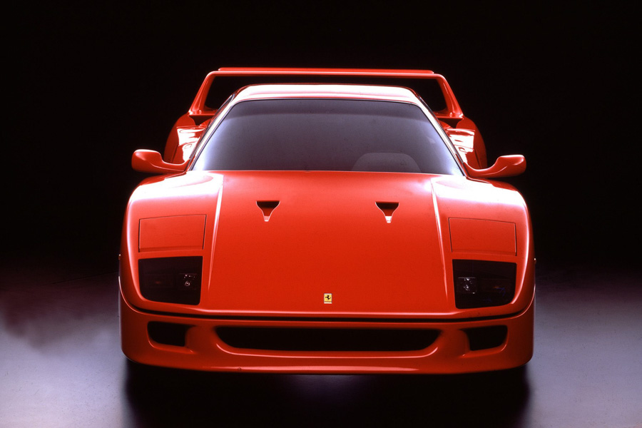Ferrari F40: Siêu xe có thiết kế đẹp qua thời gian - 1