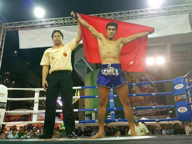 ”Độc cô cầu bại” Việt gây sốc: 6 ngày đoạt 2 đai vô địch Muay thế giới