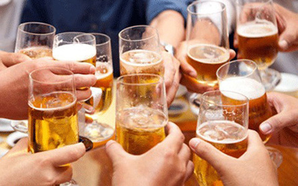 Sử dụng nhiều rượu bia khiến đại tràng bị “tàn phá” nghiêm trọng - 1