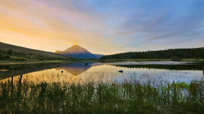 Núi Errigal, Donegal: Errigal là đỉnh núi cao nhất ở Donegal, tây bắc Ireland. Thời điểm lý tưởng nhất để chiêm ngưỡng vẻ đẹp của ngọn núi này là vào lúc hoàng hôn.