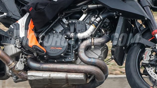 KTM 1290 Super Duke R 2019 nâng cấp nhẹ động cơ và tái thiết kế ống xả - 2