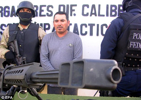 Đặc trưng của mafia Mexico: Mồ chôn tập thể - 4