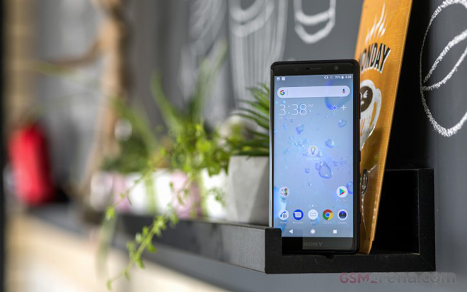 Sony Xperia XZ2 Compact: Nhỏ mà có võ - 4