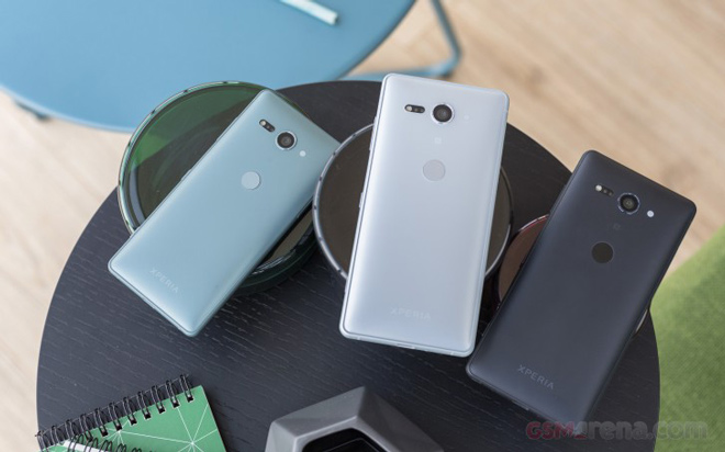 Sony Xperia XZ2 Compact: Nhỏ mà có võ - 7