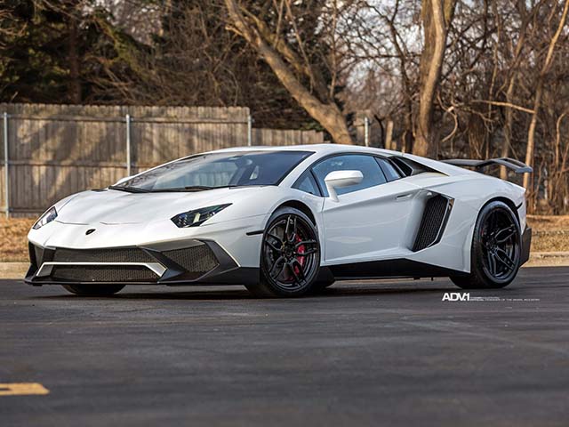 ”Siêu bò” Lamborghini Aventador độ bodykit ADV.1