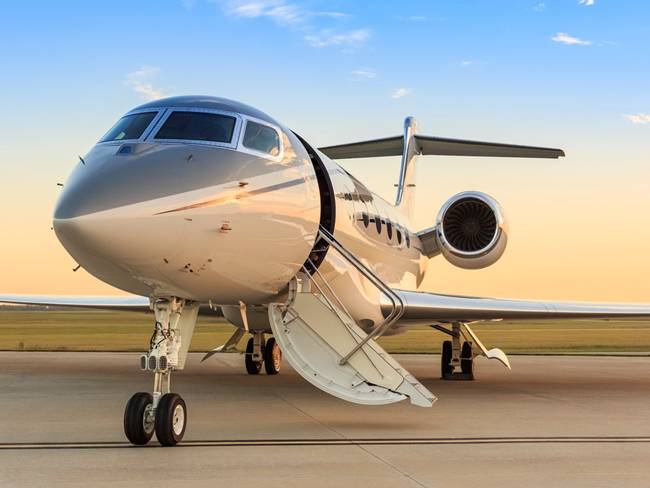 2. Gulfstream G500:&nbsp;Với mức giá 44 triệu USD, máy bay này sẽ chính thức được đưa vào vận hành vào cuối năm nay.