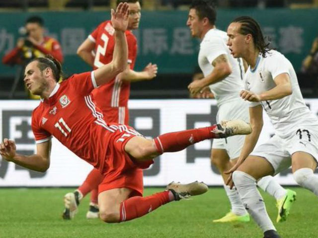 Xứ Wales - Uruguay: ”Sát thủ” ra tay, lu mờ Bale - Suarez