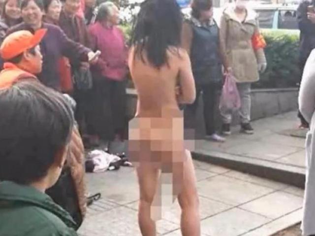 Nữ siêu trộm Trung Quốc khỏa thân để chống bị bắt