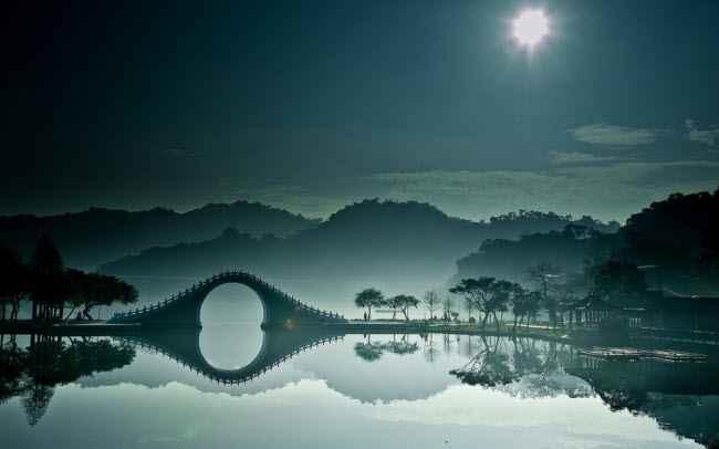Cầu Mặt trăng, Đài Loan