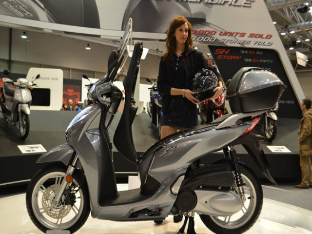 Honda SH giảm 25 triệu đồng, thị trường xe máy ảm đạm
