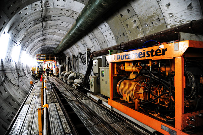 “Thâm nhập” vào lòng đường hầm Metro - 2