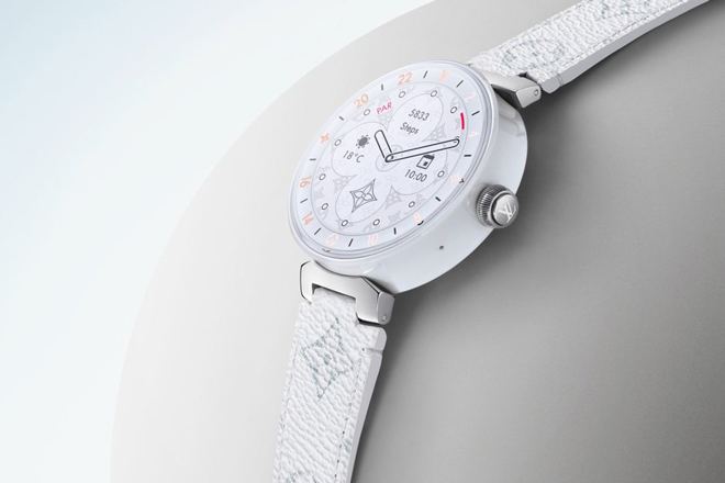 Ngất lịm với đồng hồ Louis Vuitton Tambour Horizon sang chảnh giá 70 triệu đồng - 1