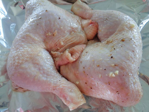 Gà chiên xì dầu thơm nức mũi trong bữa cơm chiều - 1