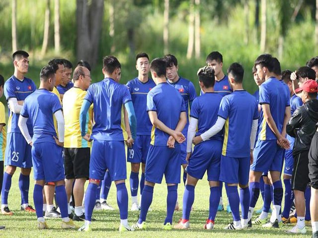 ĐT Việt Nam sắp đấu Iraq, Asian Cup: Thầy Park quyết định bất ngờ