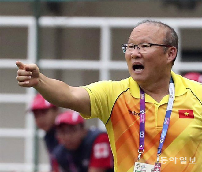 Báo Hàn Quốc: &#34;Ma thuật” Park Hang Seo khuynh đảo Asian Cup, phá siêu kỷ lục? - 2