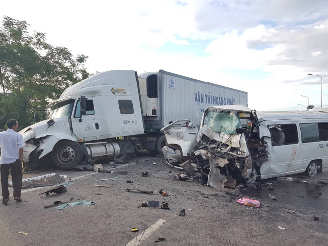 Giật mình về số người chết do tai nạn giao thông năm 2018 - 1