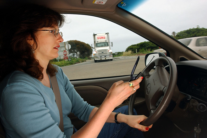 Đã có công nghệ phát hiện tài xế dùng smartphone khi đang lái xe - 1