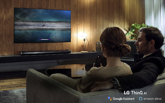 LG trình làng TV OLED 8K và TV OLED có thể cuộn lại đầu tiên trên thế giới - 1